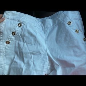 Lilly Pulitzer Size 8 White Shorts